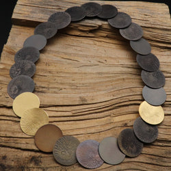 Halsschmuck  "Sirkelpunkt"  Braun / Gold
